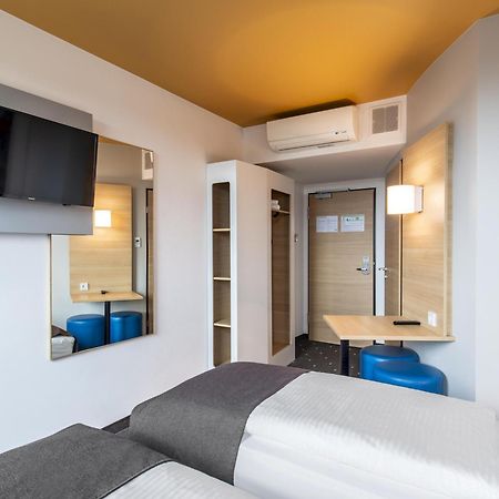B&B Hotel Ландсхут Екстериор снимка